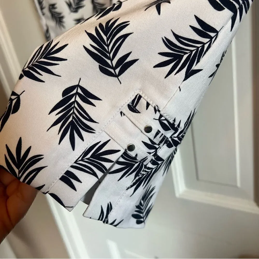 Hearts of Palm Capri Shorts - Picture 4 of 9